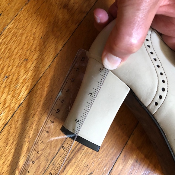 Vintage Mary Jane Pumps - Leather Upper, Leather Sole - Wingtip Detail - Picture 13 of 14